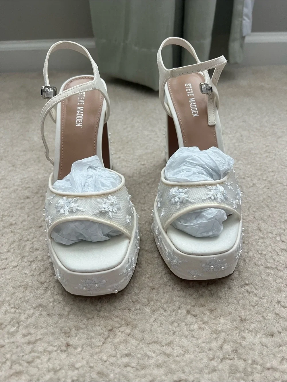 Steve Madden Ivory Floral Embroidered Platform Sandals - Picture 2 of 9